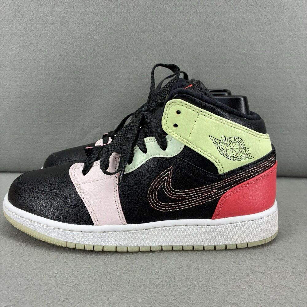 Nike Air Jordan 1 Mid SE GS "Glow In The Dark" Size 4Y / Womens 5.5 AV5174-076 !